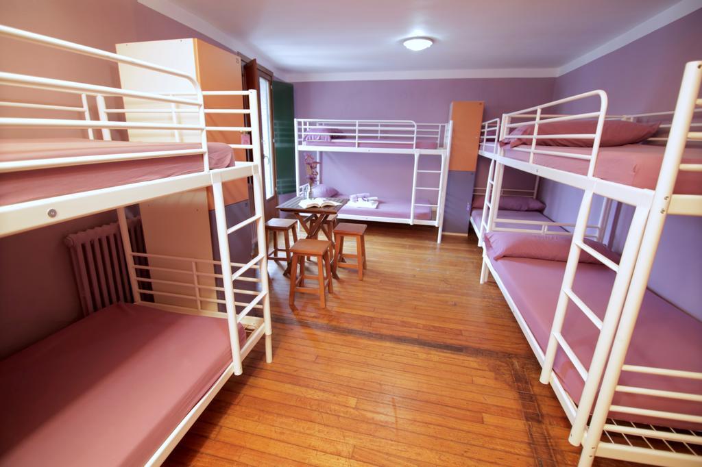 Albergue O Fogar De Teodomiro Santiago de Compostela Bagian luar foto