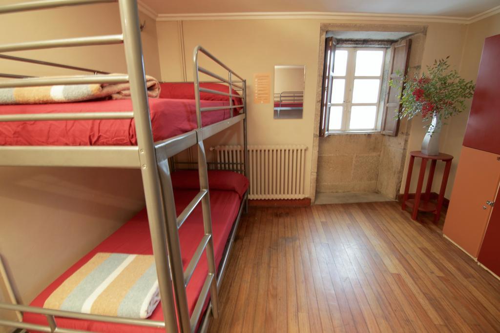 Albergue O Fogar De Teodomiro Santiago de Compostela Bagian luar foto