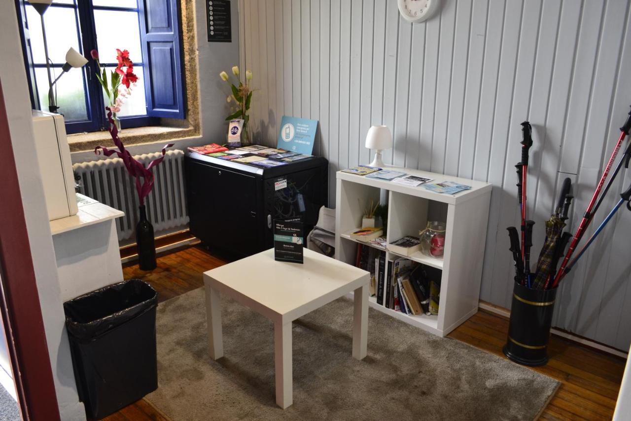 Albergue O Fogar De Teodomiro Santiago de Compostela Bagian luar foto