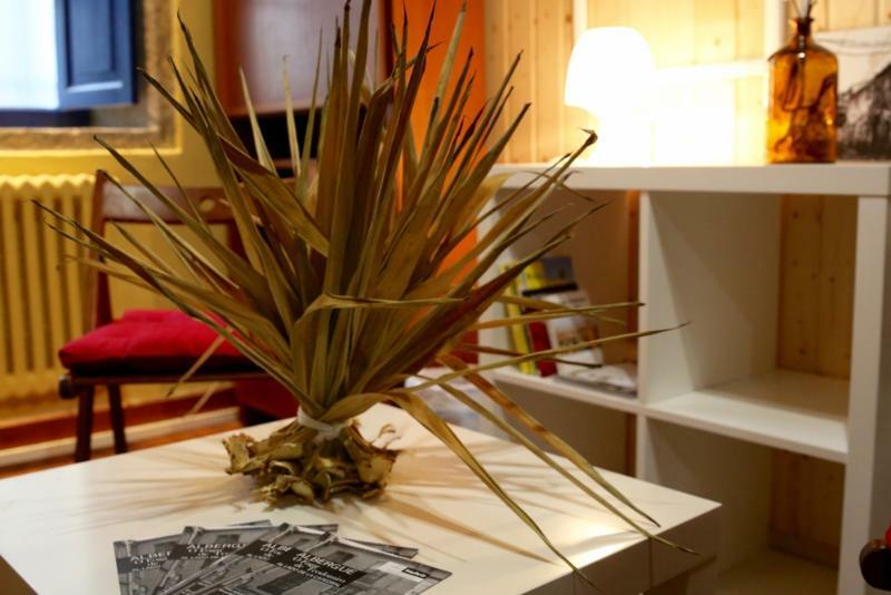 Albergue O Fogar De Teodomiro Santiago de Compostela Bagian luar foto